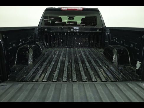 Used 2023 GMC Sierra 1500 Elevation image 18