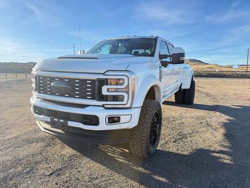 New 2026 Ford F450 Platinum w/ Platinum Plus Package image 14