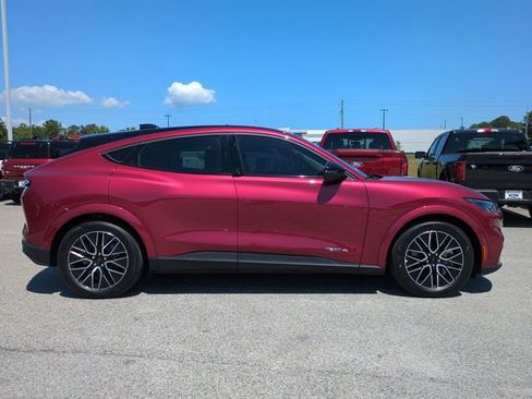Used 2025 Ford Mustang Mach-E Premium AWD/4WD image 3