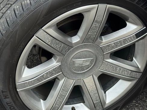 Used 2020 Cadillac Escalade Luxury image 11