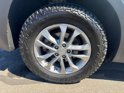 Used 2019 Hyundai Santa Fe SEL AWD/4WD image 9