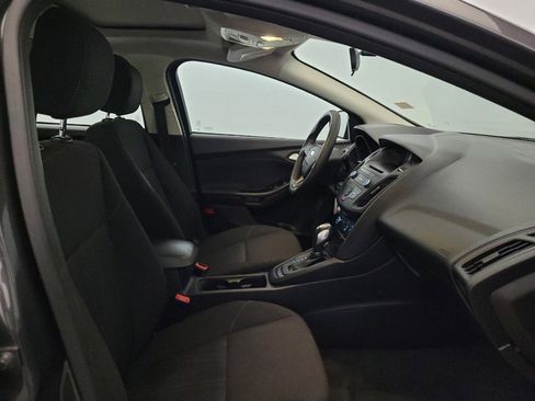 Used 2016 Ford Focus SE FWD image 21