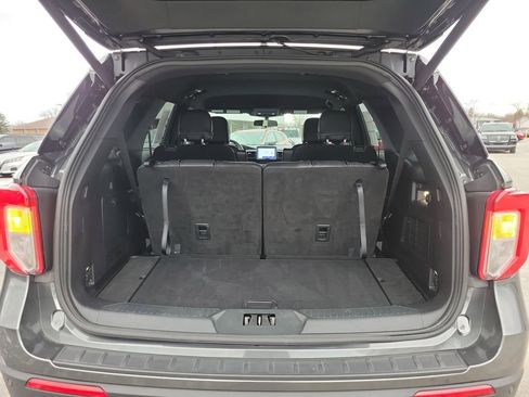 Certified 2020 Ford Explorer XLT w/ Comfort Package image 10