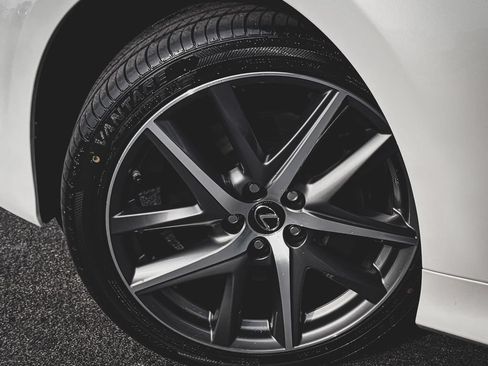 Used 2016 Lexus GS 350 AWD w/ Premium Package image 24