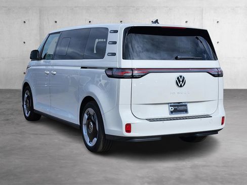 New 2025 Volkswagen ID. Buzz Pro S image 25