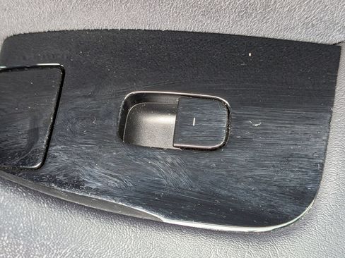 Used 2020 Tesla Model 3 Standard Range RWD image 34