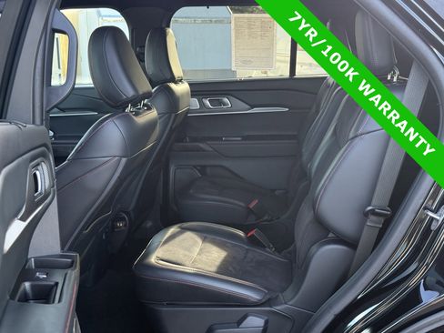 Certified 2025 Ford Explorer ST image 15