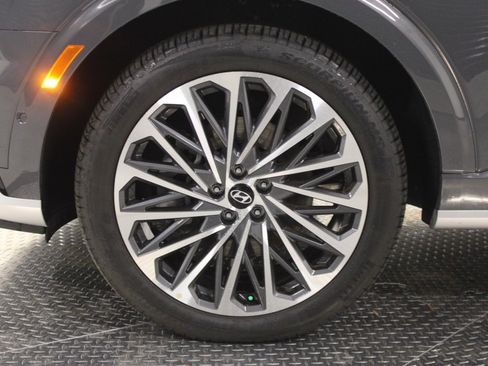 Used 2026 Hyundai Palisade Calligraphy image 16