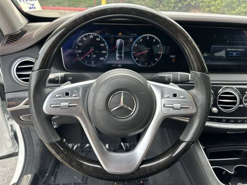 Used 2020 Mercedes-Benz S 560 Sedan image 16