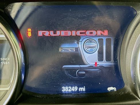 Used 2020 Jeep Wrangler Rubicon w/ LED Lighting Group AWD/4WD image 17