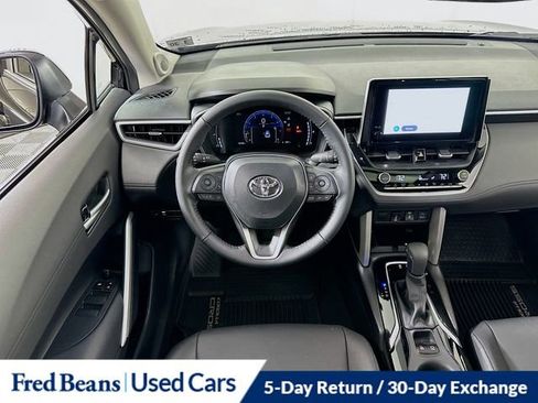 Used 2025 Toyota Corolla Cross XLE w/ Convenience Package AWD/4WD image 29