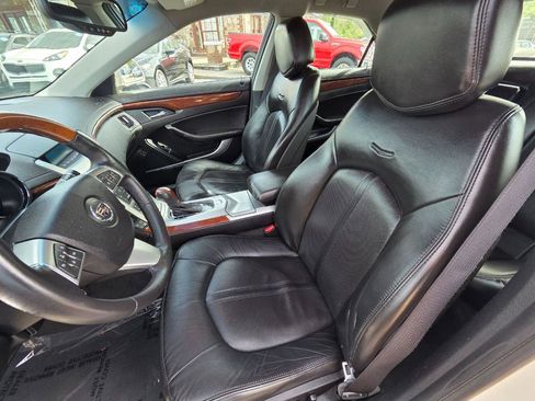 Used 2010 Cadillac CTS Luxury image 11