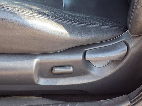 Used 2012 Ford Escape Limited FWD image 4