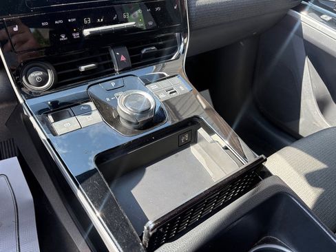 Used 2023 Subaru Solterra AWD image 31