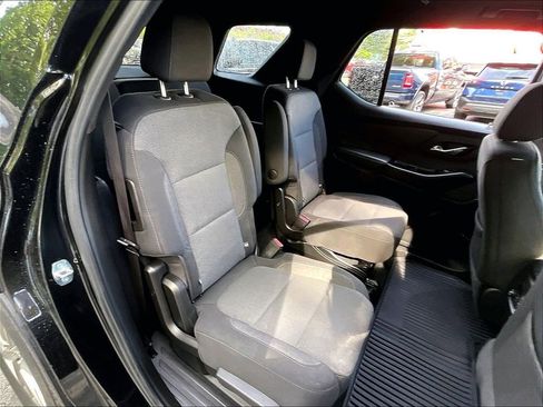 Used 2023 Chevrolet Traverse LT AWD/4WD image 15