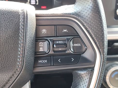 Used 2025 Toyota 4Runner SR5 AWD/4WD image 20