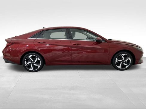 Used 2023 Hyundai Elantra Limited image 6