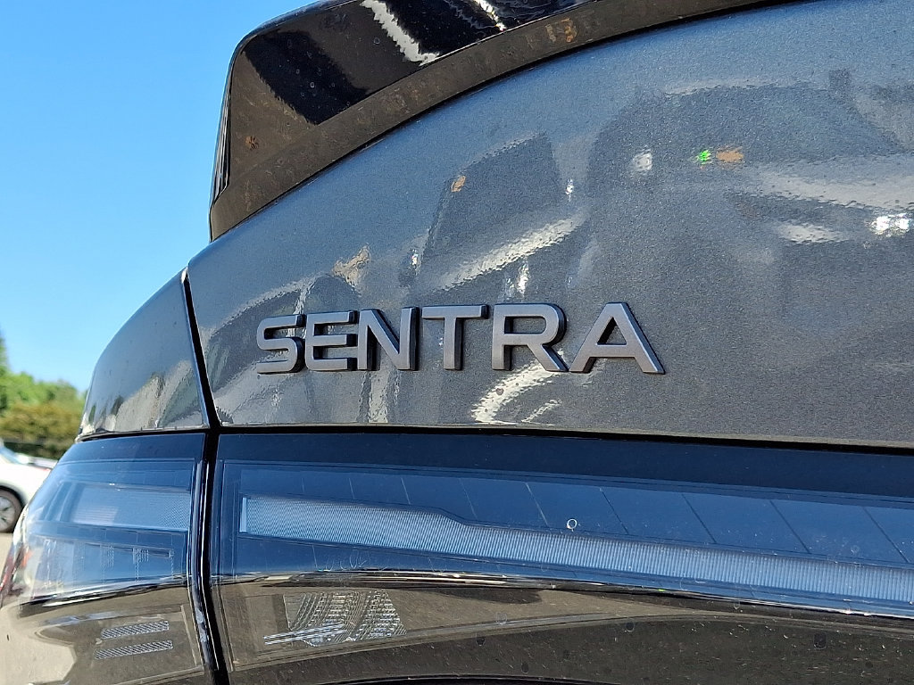 New 2026 Nissan Sentra SR w/ SR Premium Package FWD image 23