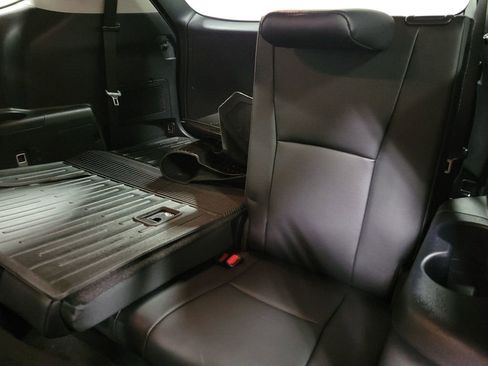 Used 2024 Toyota Highlander XLE image 22