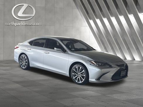Used 2019 Lexus ES 300h w/ Premium Package FWD image 5