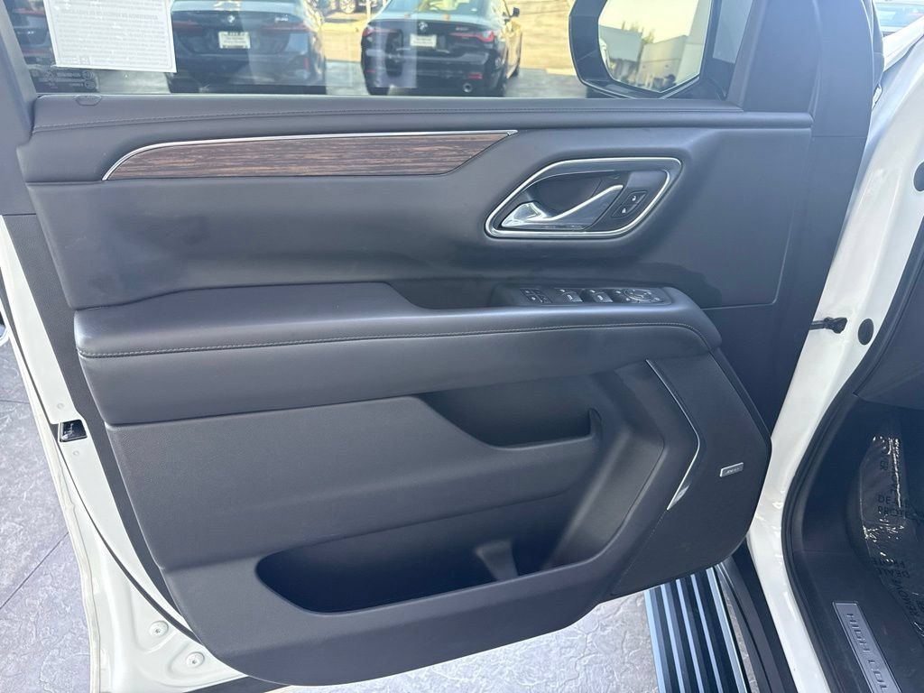 Used 2021 Chevrolet Tahoe High Country RWD image 9