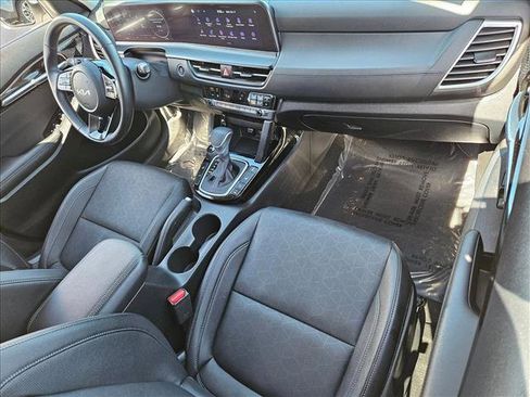 Used 2025 Kia Seltos EX w/ EX Sunroof Package AWD/4WD image 21