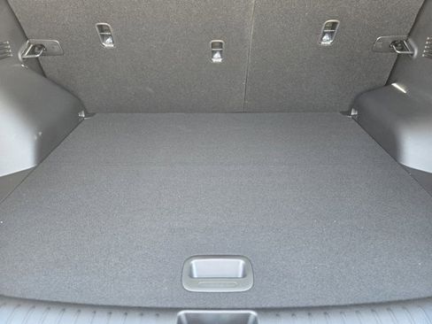 New 2025 Kia Seltos X-Line image 21