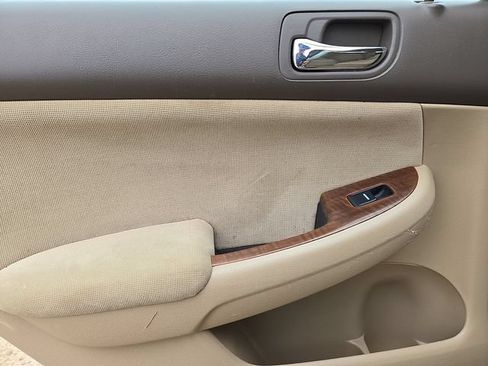 Used 2006 Honda Accord EX image 14
