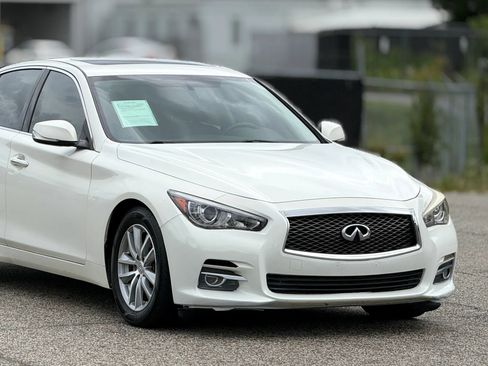 Used 2015 INFINITI Q50 Premium w/ Navigation Package RWD image 15