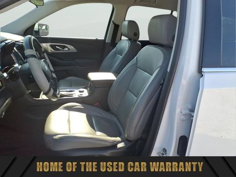 Used 2019 Chevrolet Traverse LT FWD image 14