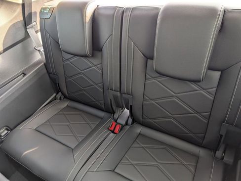 New 2026 Volkswagen Atlas SE image 29