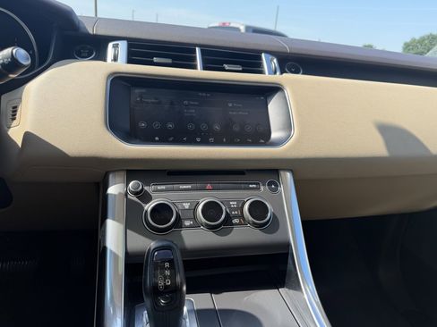 Used 2017 Land Rover Range Rover Sport SE AWD/4WD image 27