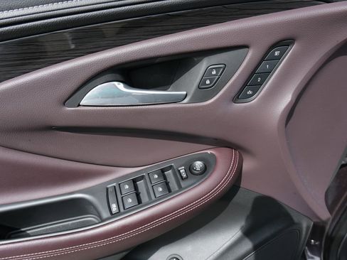 Used 2017 Buick Envision Essence FWD image 25