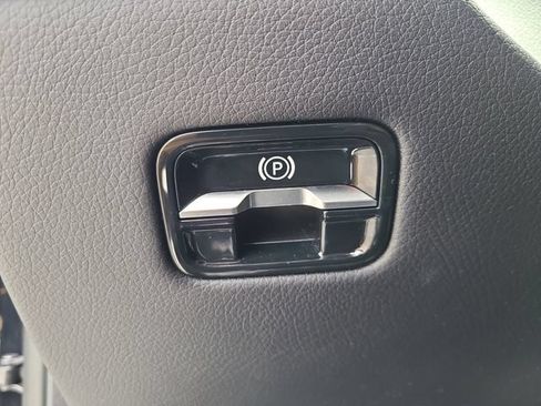 Used 2025 Mercedes-Benz S 500 4MATIC image 28