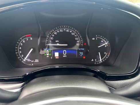 Used 2017 Cadillac XT5 Luxury w/ LPO, Wheel Lock Package AWD/4WD image 34