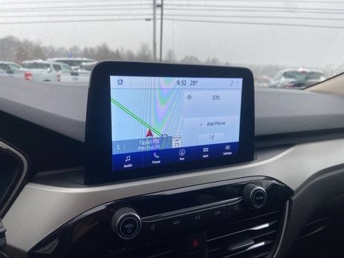 Certified 2020 Ford Escape SE Sport image 12