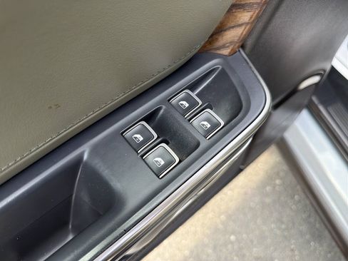 Used 2022 Rivian R1T Adventure AWD/4WD image 29
