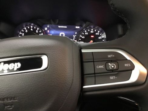 New 2026 Jeep Compass Latitude image 37