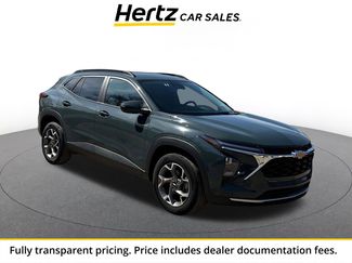 Used 2025 Chevrolet Trax LT w/ LT Convenience Package FWD video 1