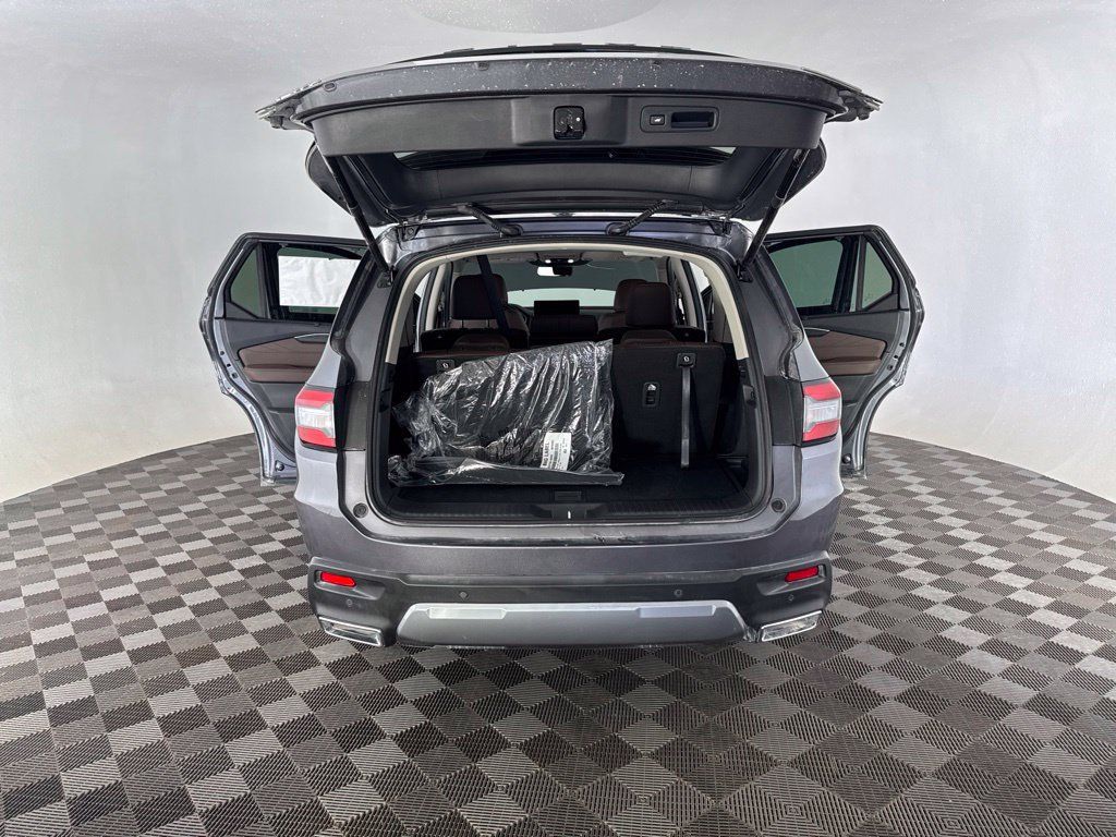 Certified 2026 Honda Pilot Touring image 17