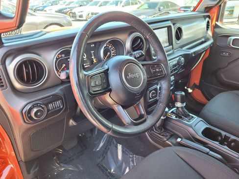 Used 2018 Jeep Wrangler Sport AWD/4WD image 9