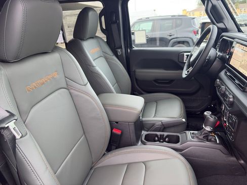New 2026 Jeep Gladiator Mojave image 27