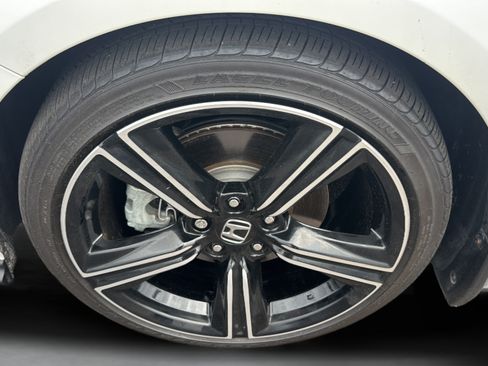 Certified 2025 Honda Accord Sport image 29