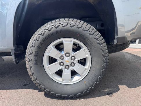 Used 2019 Chevrolet Colorado W/T w/ WT Convenience Package AWD/4WD image 32