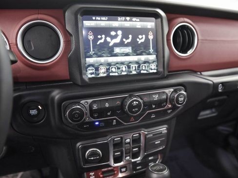 Used 2023 Jeep Wrangler Unlimited Rubicon 4xe image 21