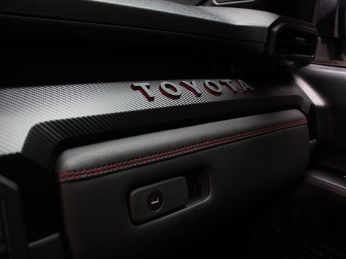 Used 2025 Toyota Tacoma Limited AWD/4WD image 87