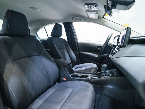 Used 2025 Toyota Corolla LE FWD image 14