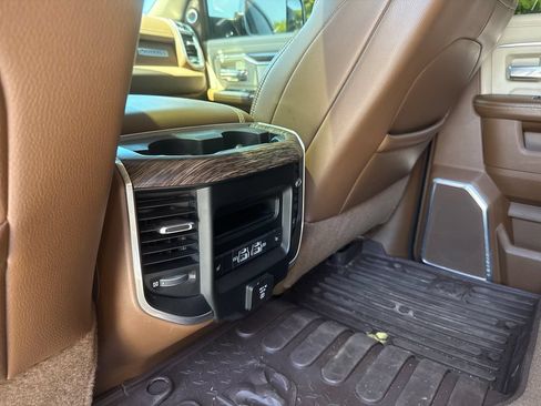 Used 2021 RAM 2500 Laramie AWD/4WD image 16