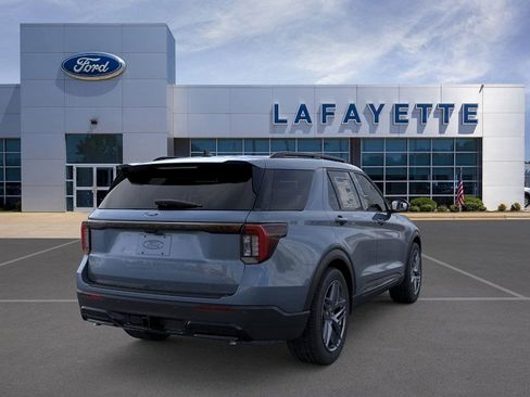 New 2026 Ford Explorer ST-Line w/ ST-Line Street Pack RWD image 8