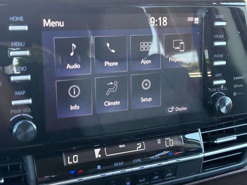 Certified 2023 Toyota Sienna LE FWD image 20